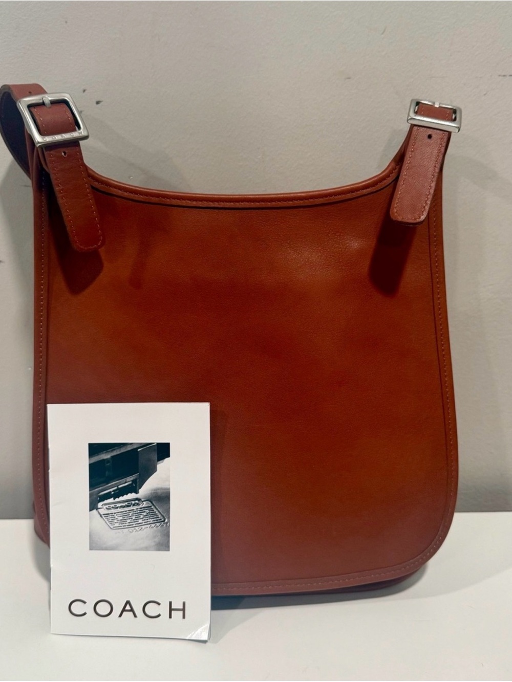 Coach 2000 Hippie Flap Crossbody - Caramel Brown Leather! NWOT missing hangtag